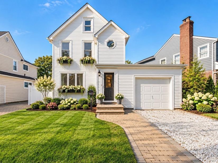 19 Waverly Avenue, East Rockaway NY 11518