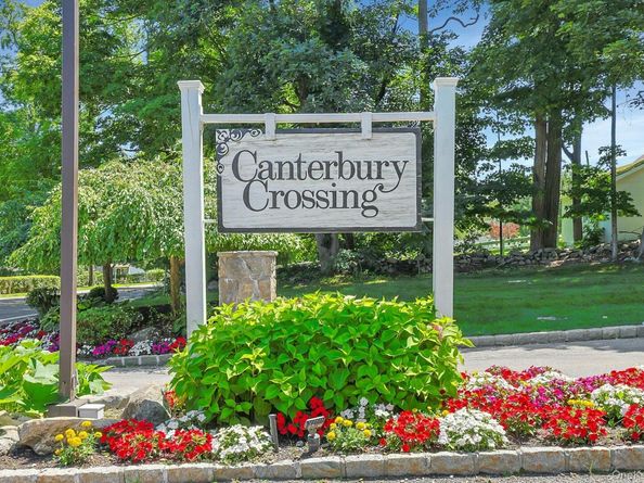 28 Cheshire Lane, Yorktown Heights NY 10598