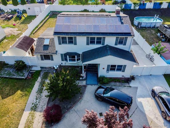 44 S Howell Avenue, Farmingville NY 11738
