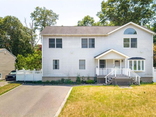 4478 Express Drive S, Ronkonkoma NY 11779