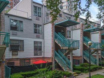 521 E 156th Street