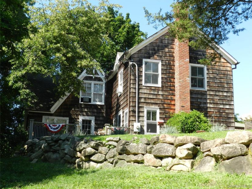 145 Shore Road, Mount Sinai NY 11766