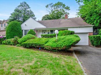 2514 Lindenmere Drive