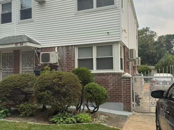 6730 215th Street, Oakland Gardens NY 11364