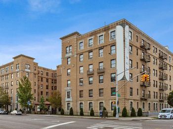 148-09 Northern Boulevard