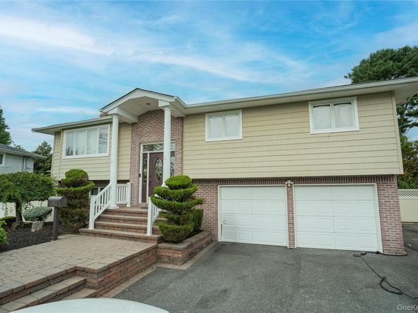 66 Harvest Lane, Commack NY 11725