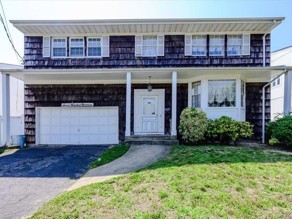 719 Hungry Harbor Road, Valley Stream NY 11581