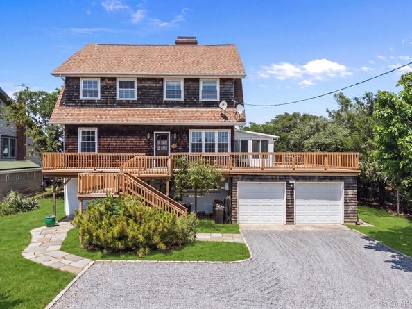 141 Harbor Beach Road, Mount Sinai NY 11766