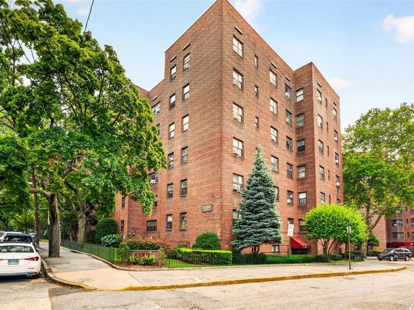 30 Fleetwood Avenue 4F, Fleetwood NY 10552