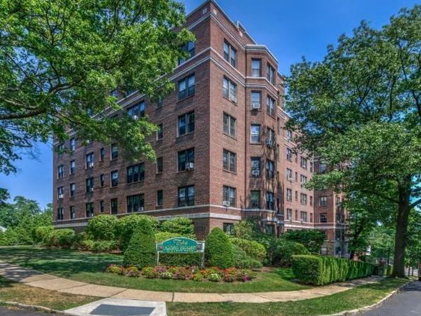 11 Alden Road 6N, Larchmont NY 10538