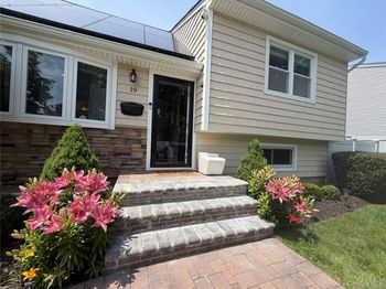 19 Fleetwood Avenue