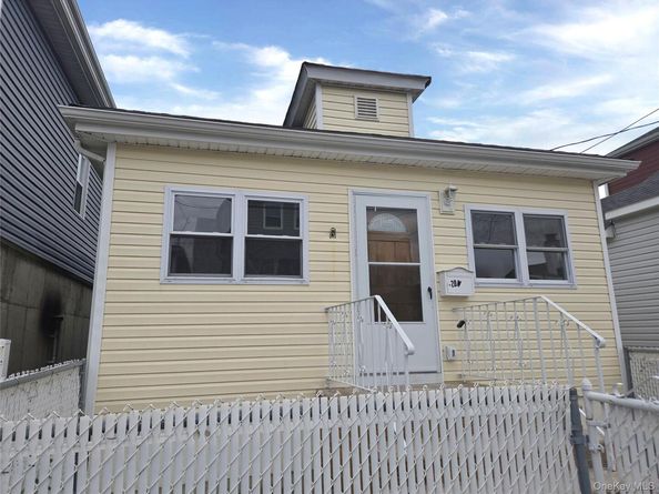 20 W 10th Road, Broad Channel NY 11693