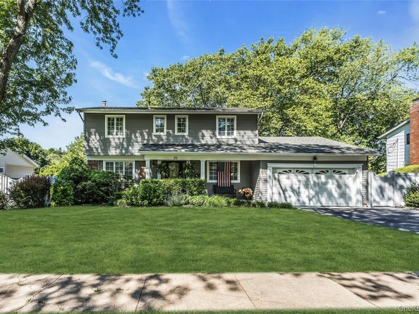 20 Lancia Drive, East Norwich NY 11732