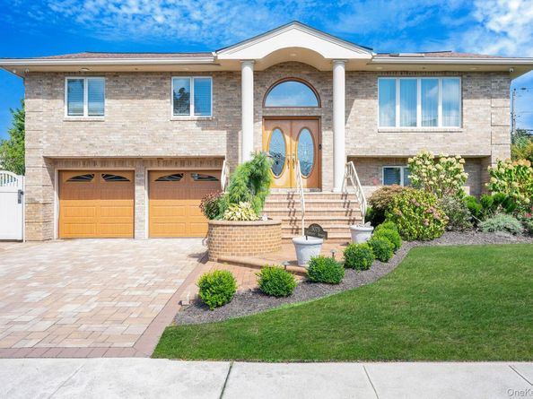 3075 Hewlett Avenue, Merrick NY 11566