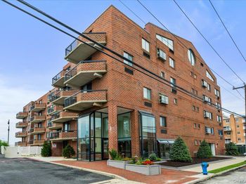 750 W Broadway