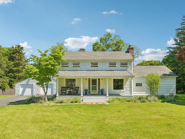 38 Conscience Circle, East Setauket NY 11733