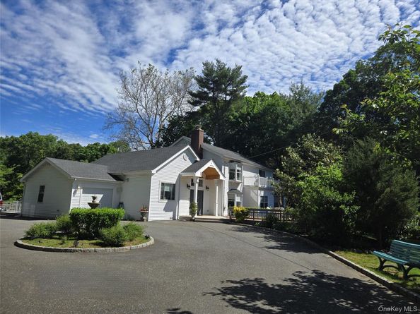249 Cold Spring Road, Syosset NY 11791