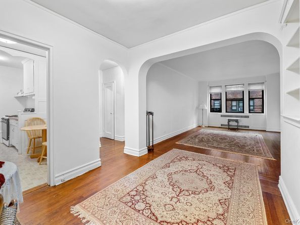 35-16 85th street 3H, Jackson Heights NY 11372