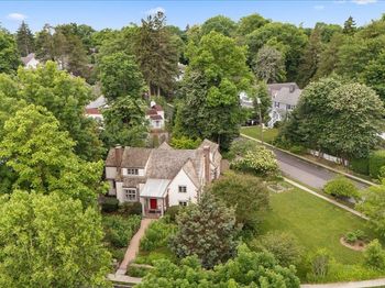 47 W Brookside Drive