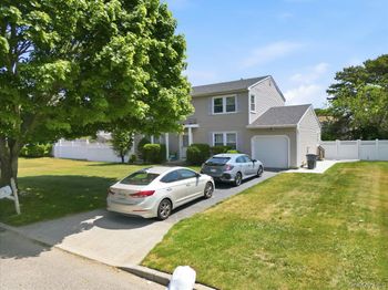 7 Apple Blossom Lane