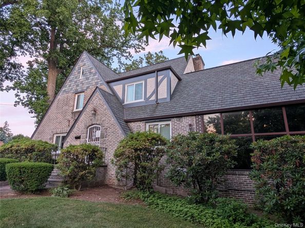 294 Lincoln Avenue, New Rochelle NY 10801