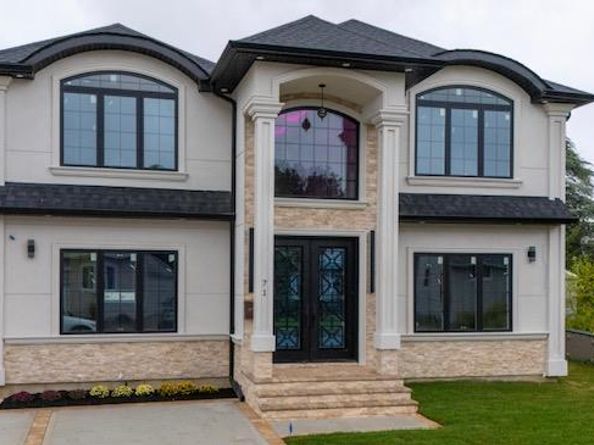 71 Cedar Street, Hicksville NY 11801