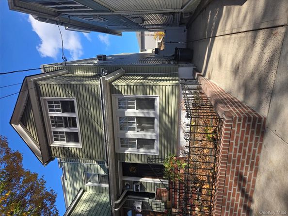 8433 124th Street, Kew Gardens NY 11415