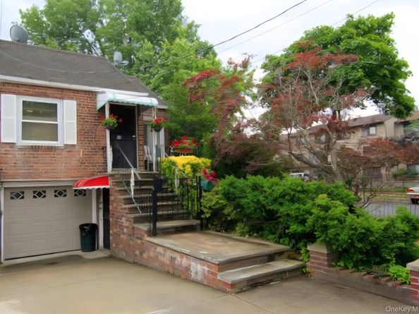 11502 Poppenhusen Avenue, College Point NY 11356