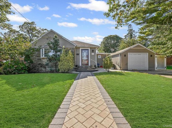 49 Ashely Drive, Valley Stream NY 11580