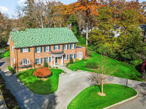 290 Overlook Road, New Rochelle NY 10804