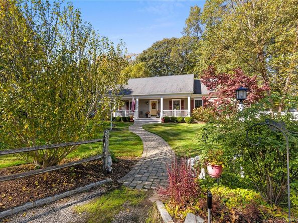 898 Peconic Bay Boulevard, Jamesport NY 11901