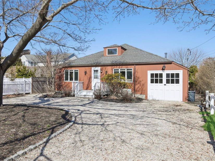 20 Mitchell Road, Westhampton Beach NY 11978