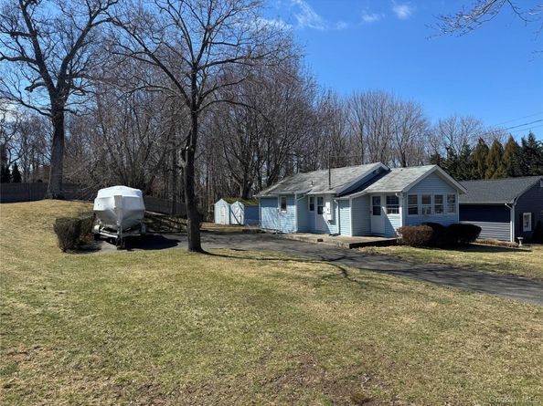 44 Cedar Drive, Miller Place NY 11764