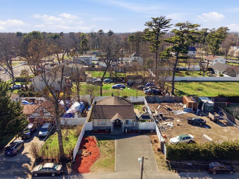 108 4th Street, Brentwood NY 11717