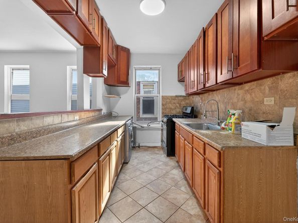 667 Hemlock Street, Brooklyn NY 11208