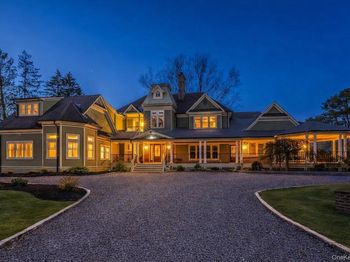 161 Seaman Neck Road