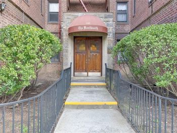142 Garth Road