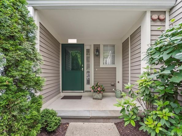 302 Pondside Drive, White Plains NY 10607