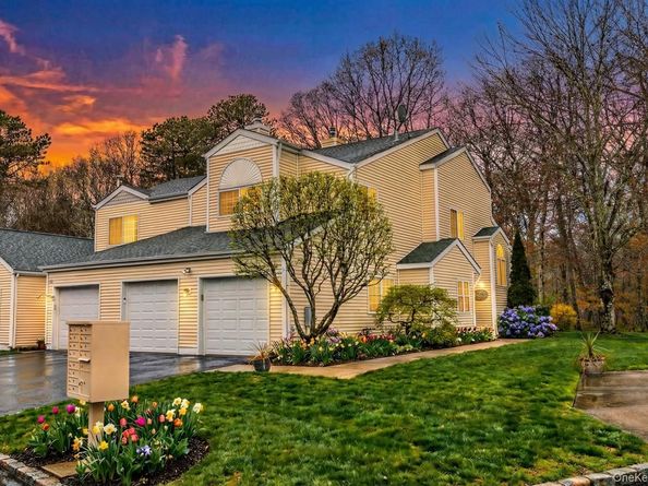 168 Gothic Circle, Manorville NY 11949