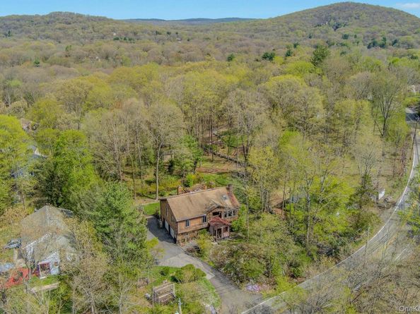 136 Furnace Woods Road, Cortlandt Manor NY 10567