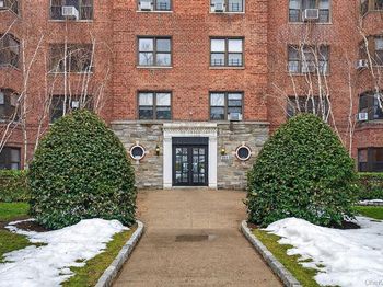 485 E Lincoln Avenue