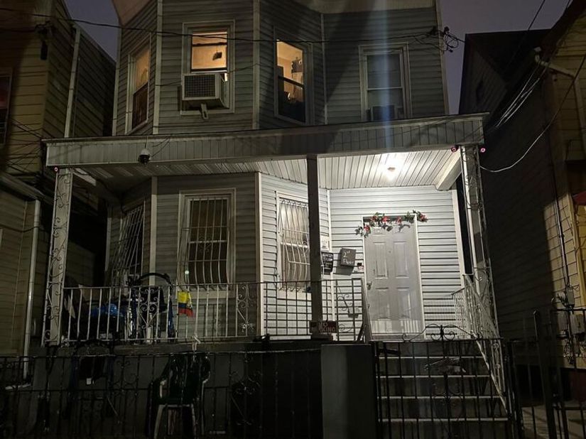 35-44 100 st. street, Corona NY 11368