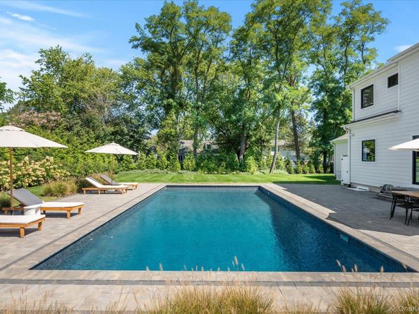 660 Sutton Place, Greenport NY 11944