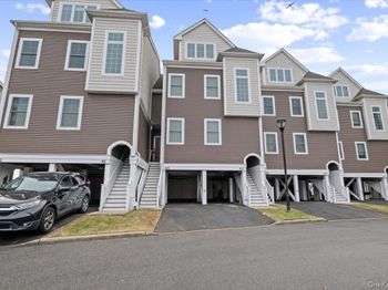 422 Marina Pointe Drive