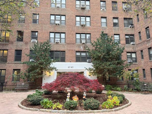 6740 Yellowstone Boulevard 2O, Forest Hills NY 11375