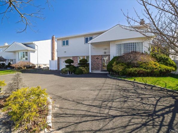 3447 Steven Road, Baldwin NY 11510