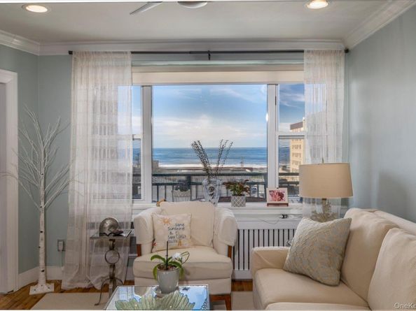 333 E Broadway 4H, Long Beach NY 11561