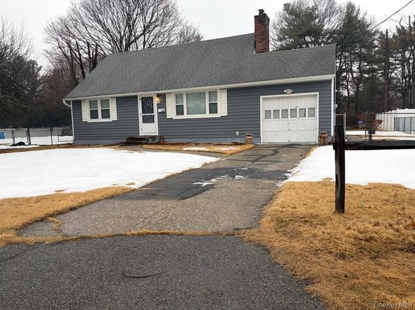 499 Old Country Road, Deer Park NY 11729