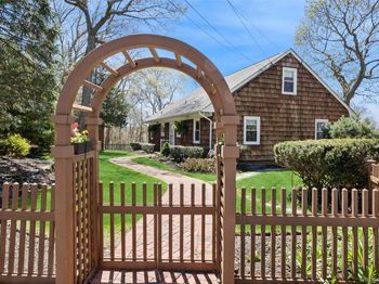 3 Summit Drive