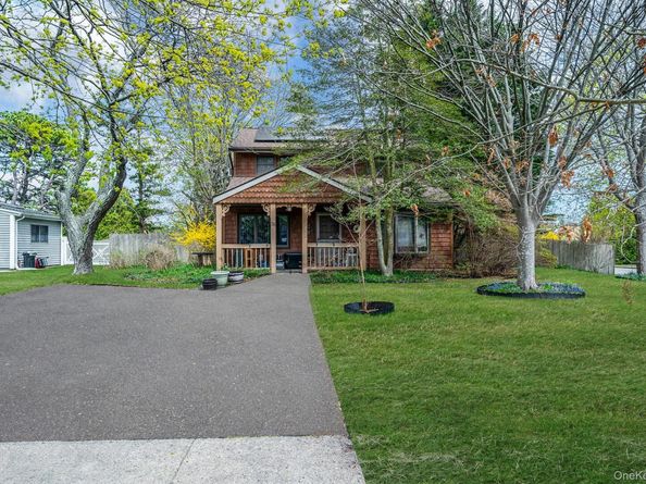 35 Mercury Avenue, East Patchogue NY 11772